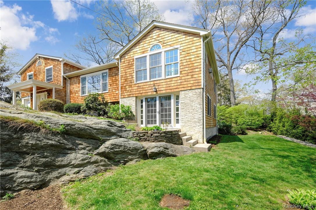 38 Shadow Lane, Larchmont, NY 10538
