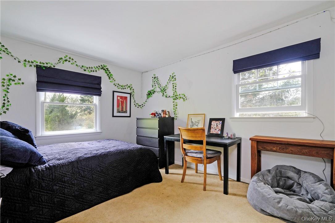 38 Shadow Lane, Larchmont, NY 10538