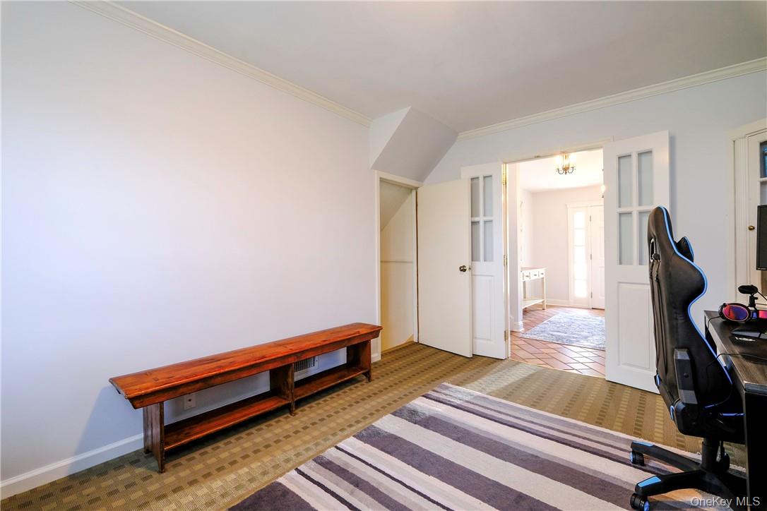 38 Shadow Lane, Larchmont, NY 10538