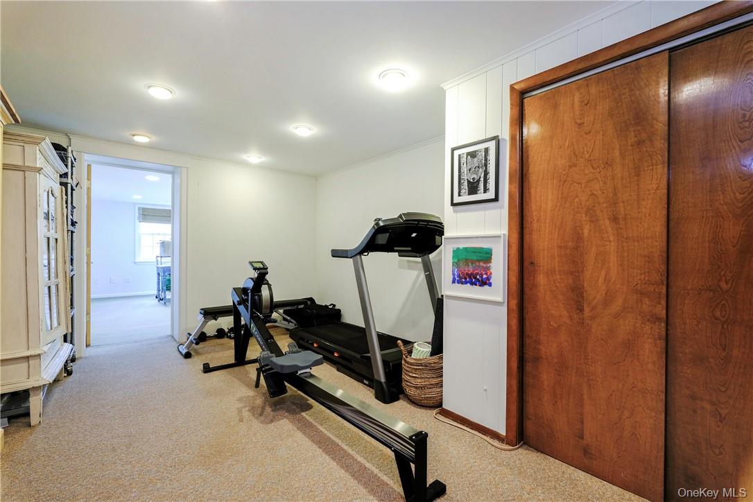 38 Shadow Lane, Larchmont, NY 10538