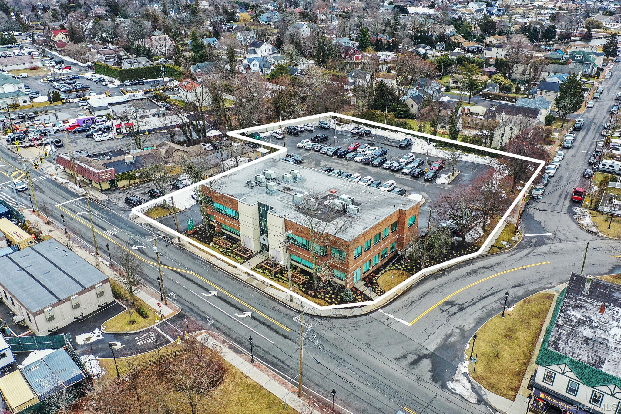 180 E Main Street, Bay Shore, NY 11706