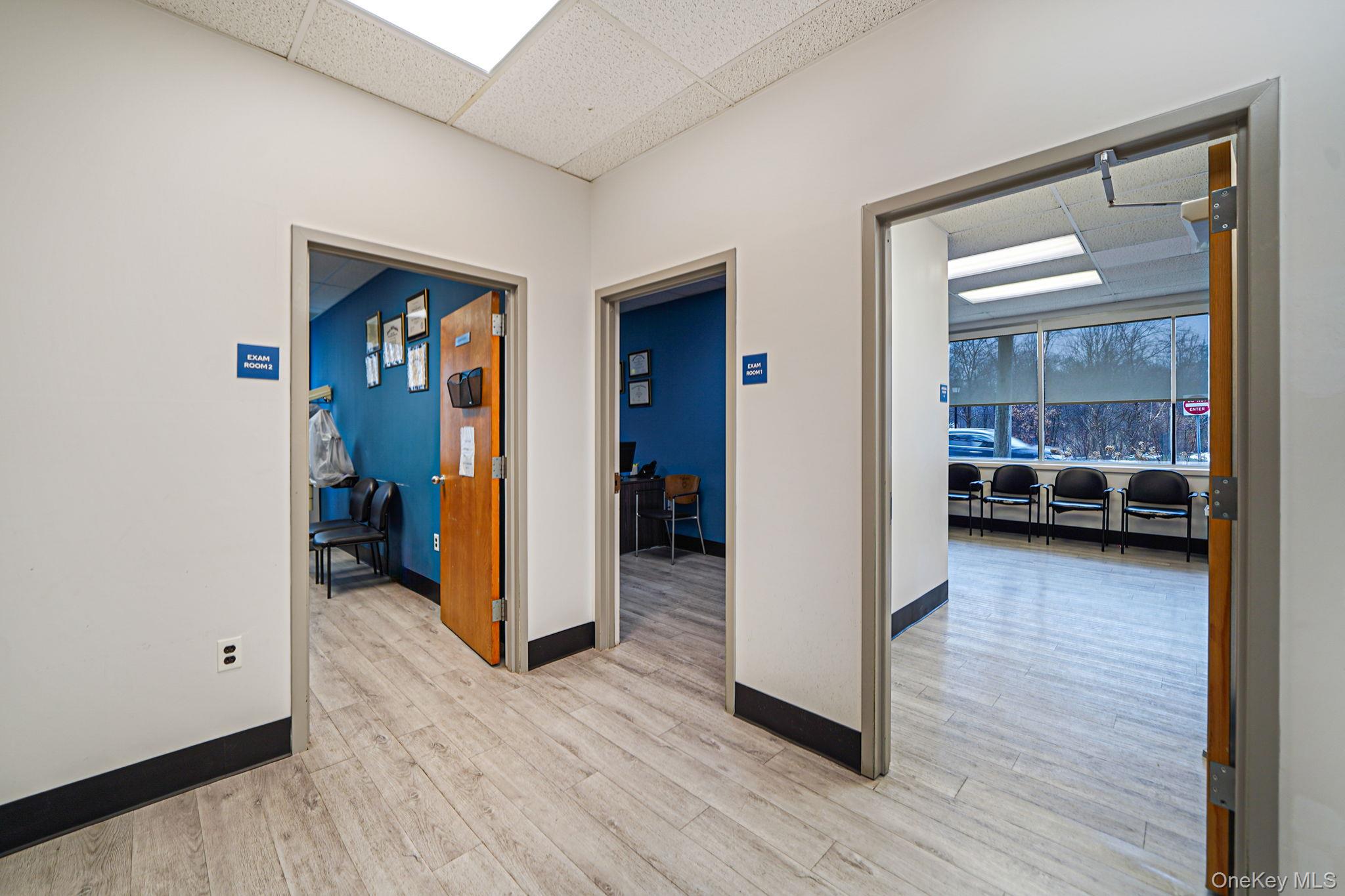 180 E Main Street, Bay Shore, NY 11706