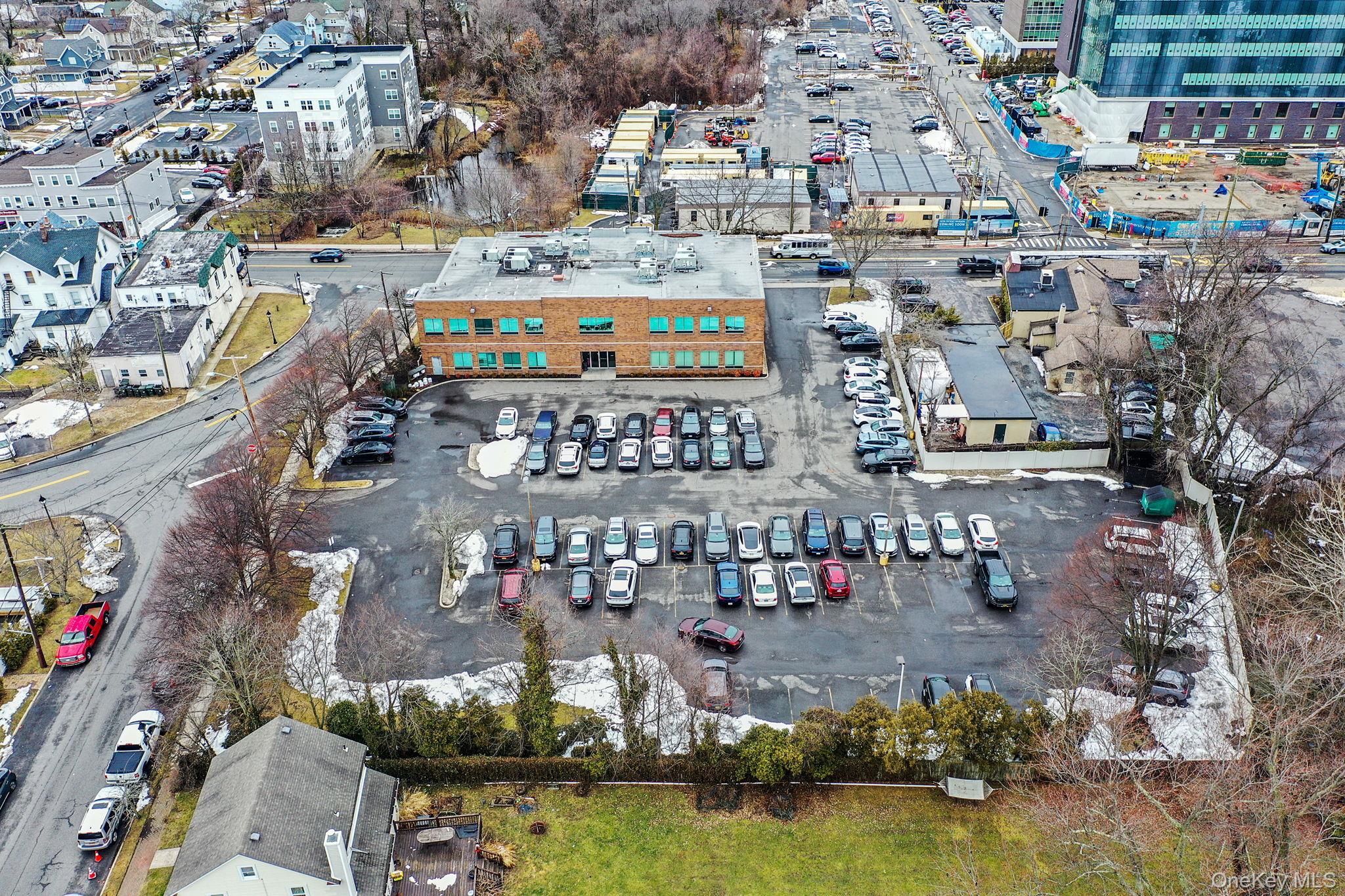 180 E Main Street, Bay Shore, NY 11706