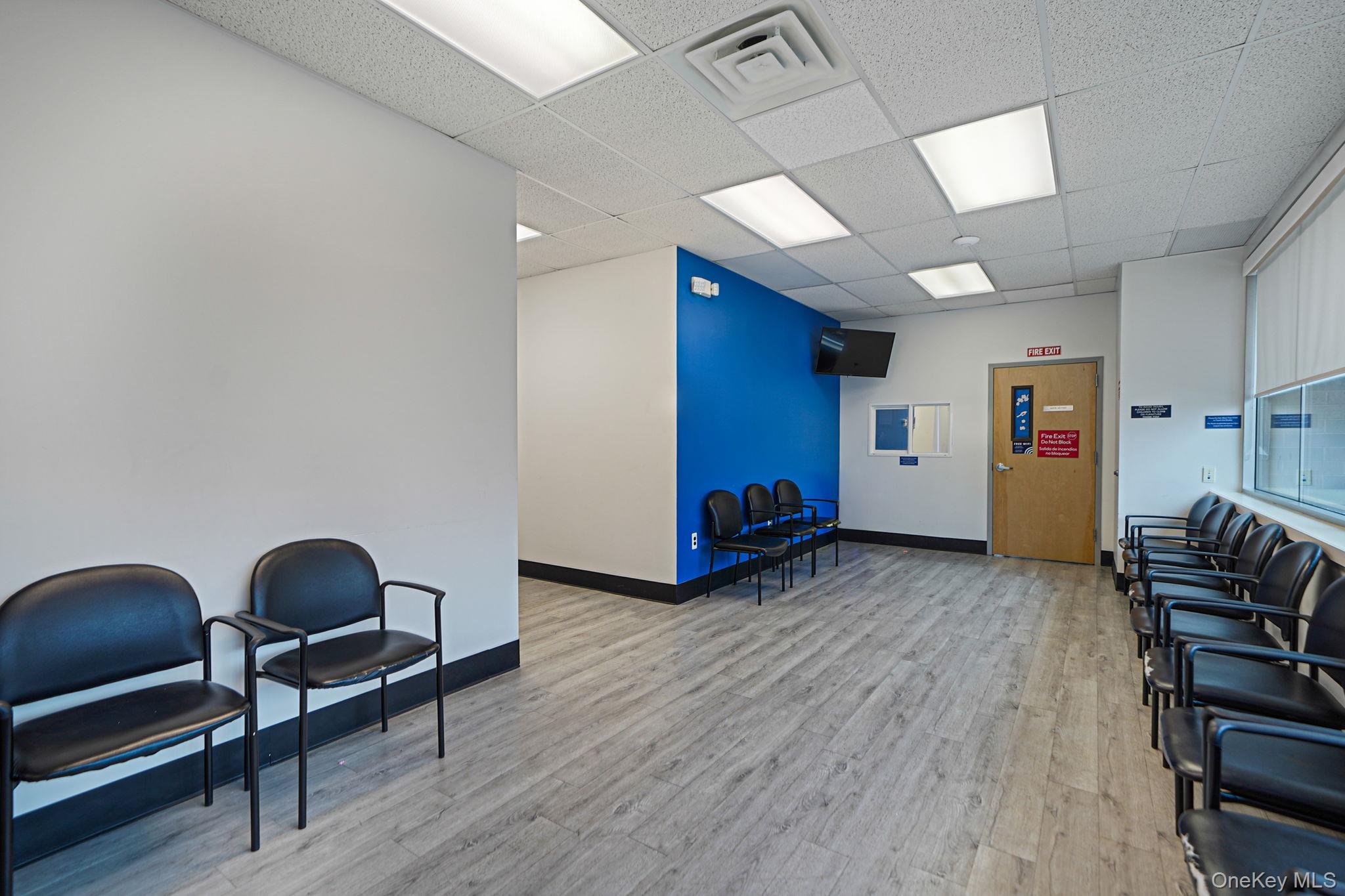 180 E Main Street, Bay Shore, NY 11706