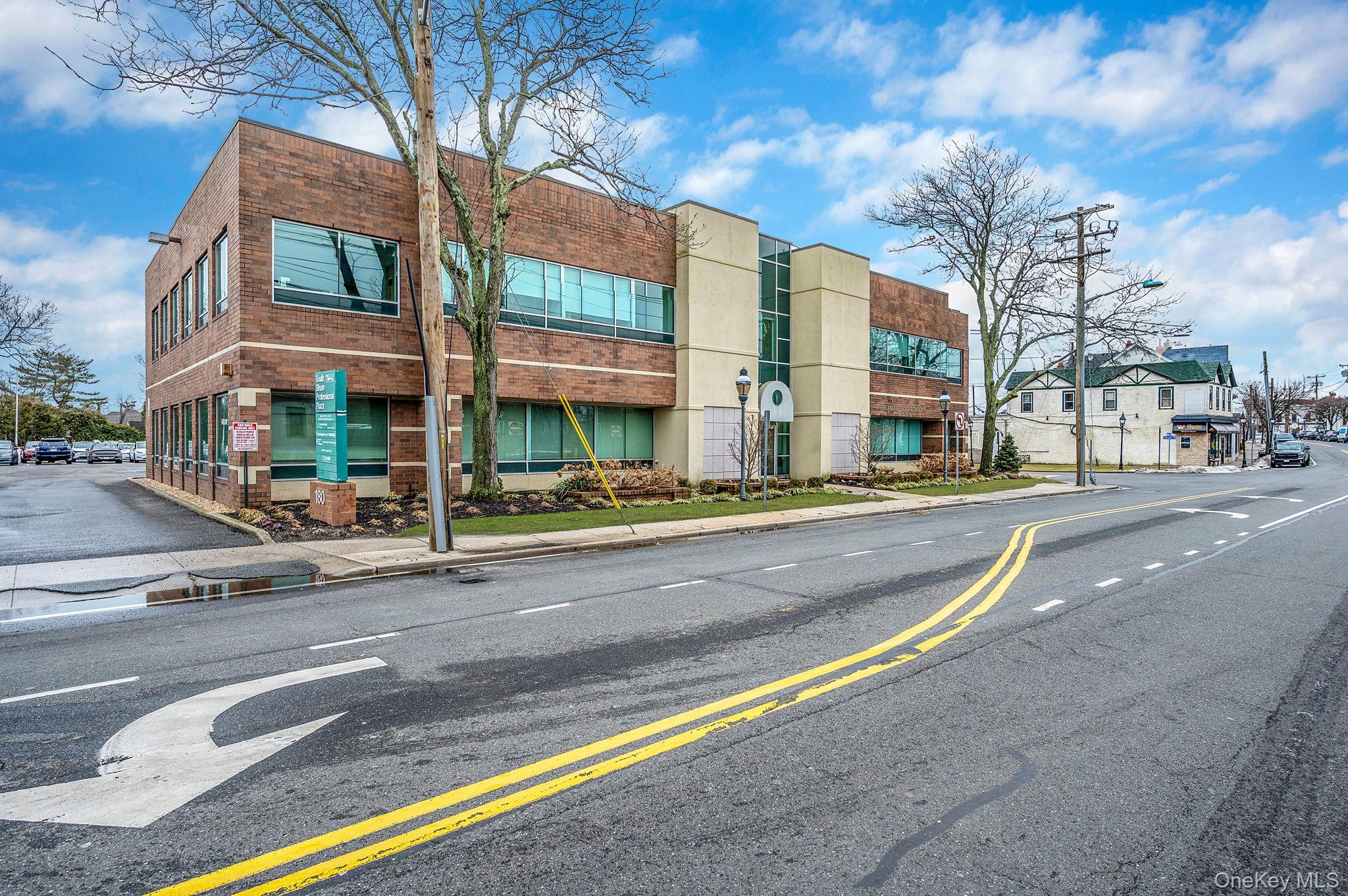 180 E Main Street, Bay Shore, NY 11706