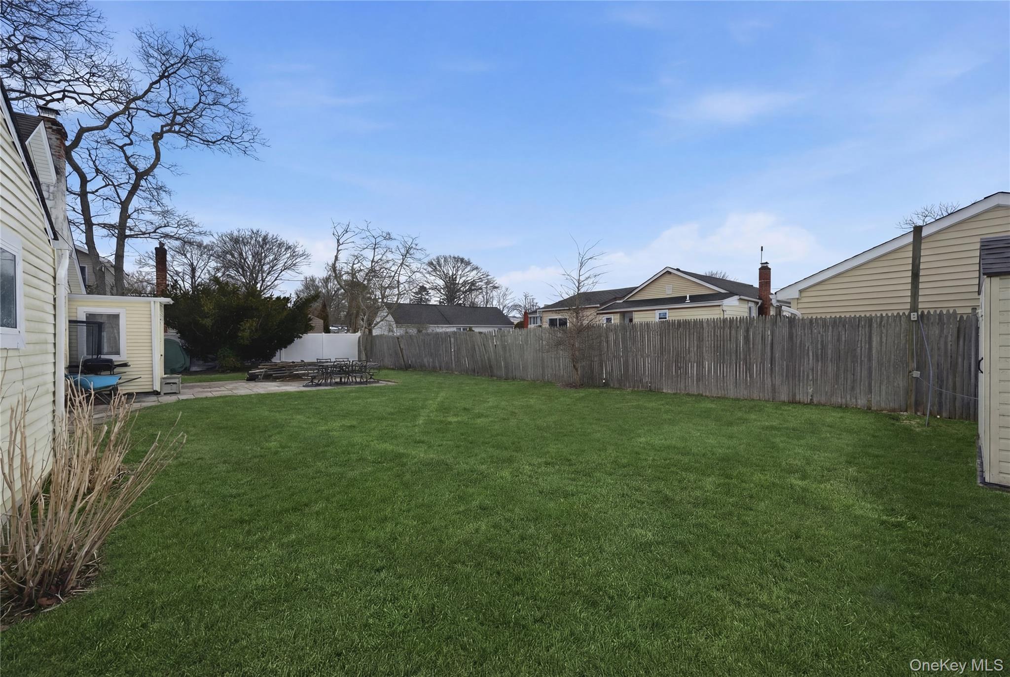 1217 Ellis Street, Holbrook, NY 11741