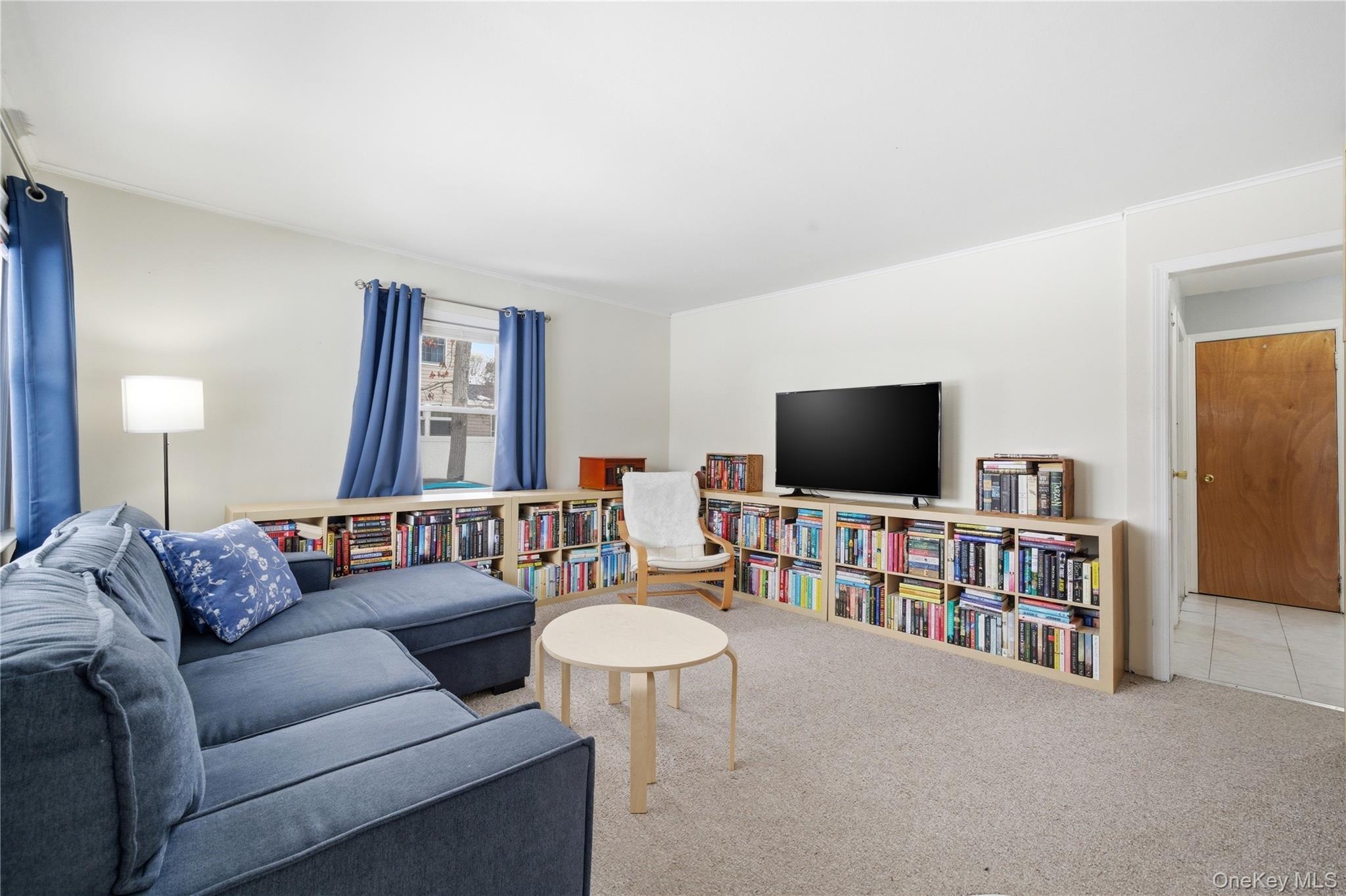 1217 Ellis Street, Holbrook, NY 11741