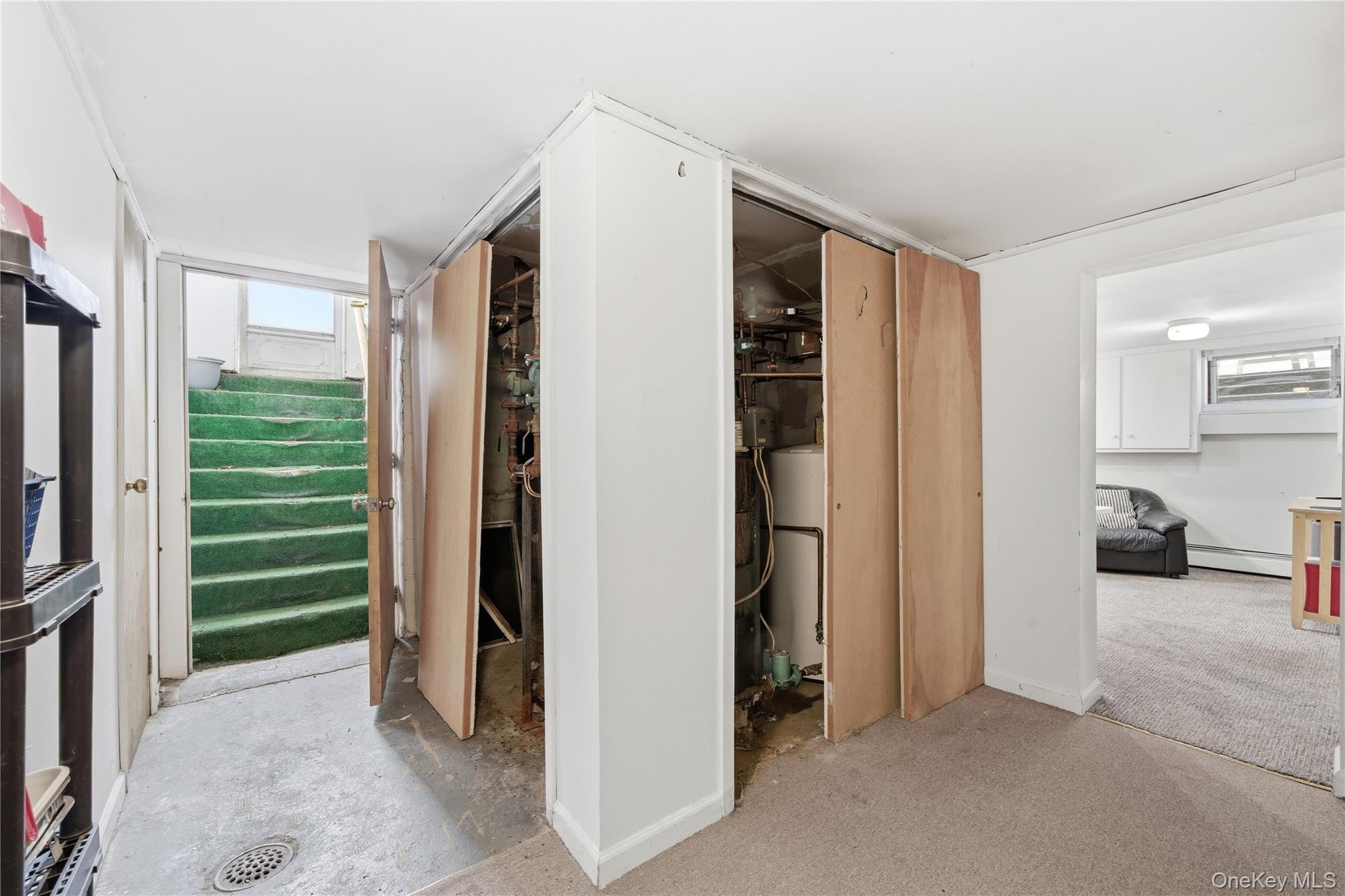 1217 Ellis Street, Holbrook, NY 11741