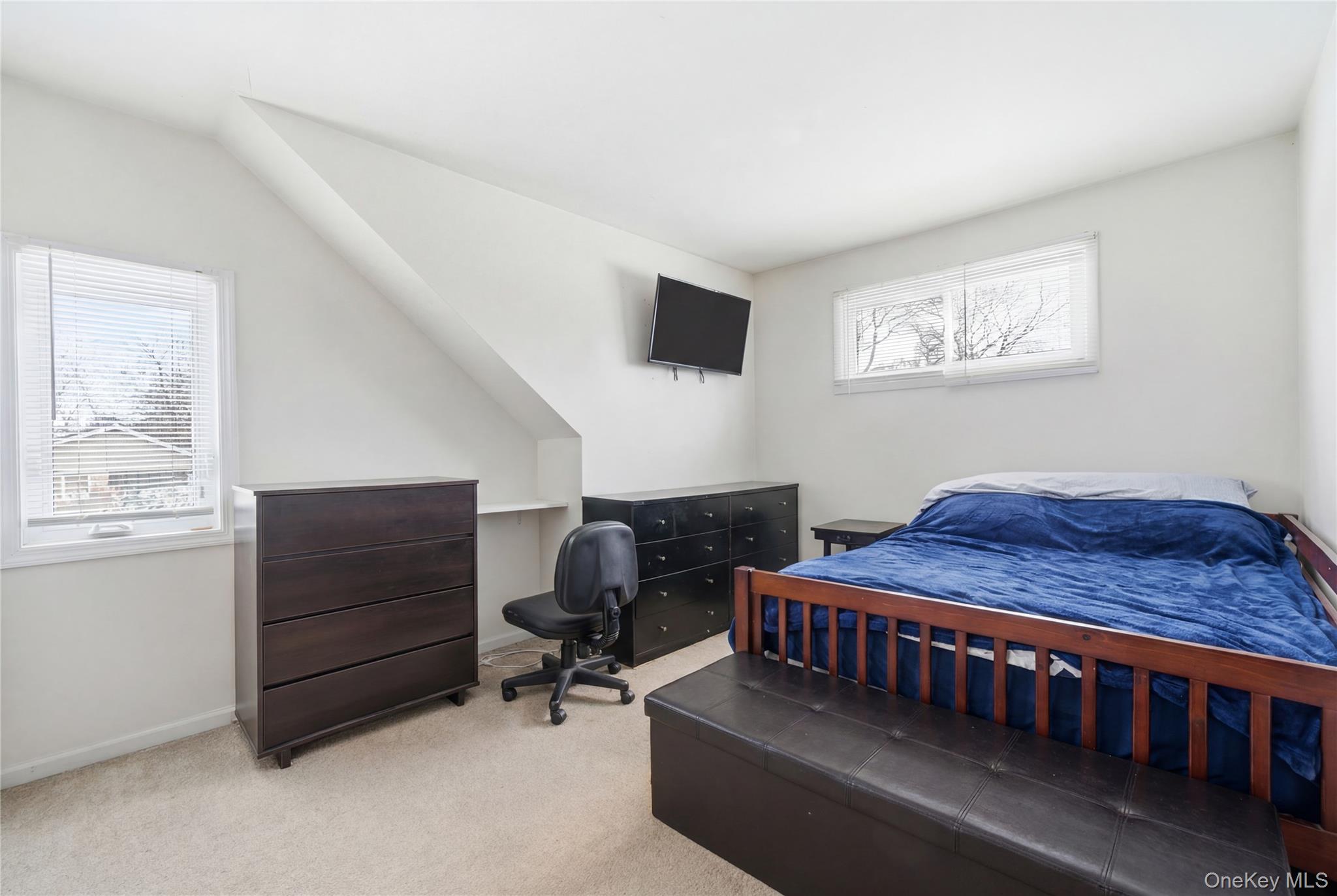 1217 Ellis Street, Holbrook, NY 11741