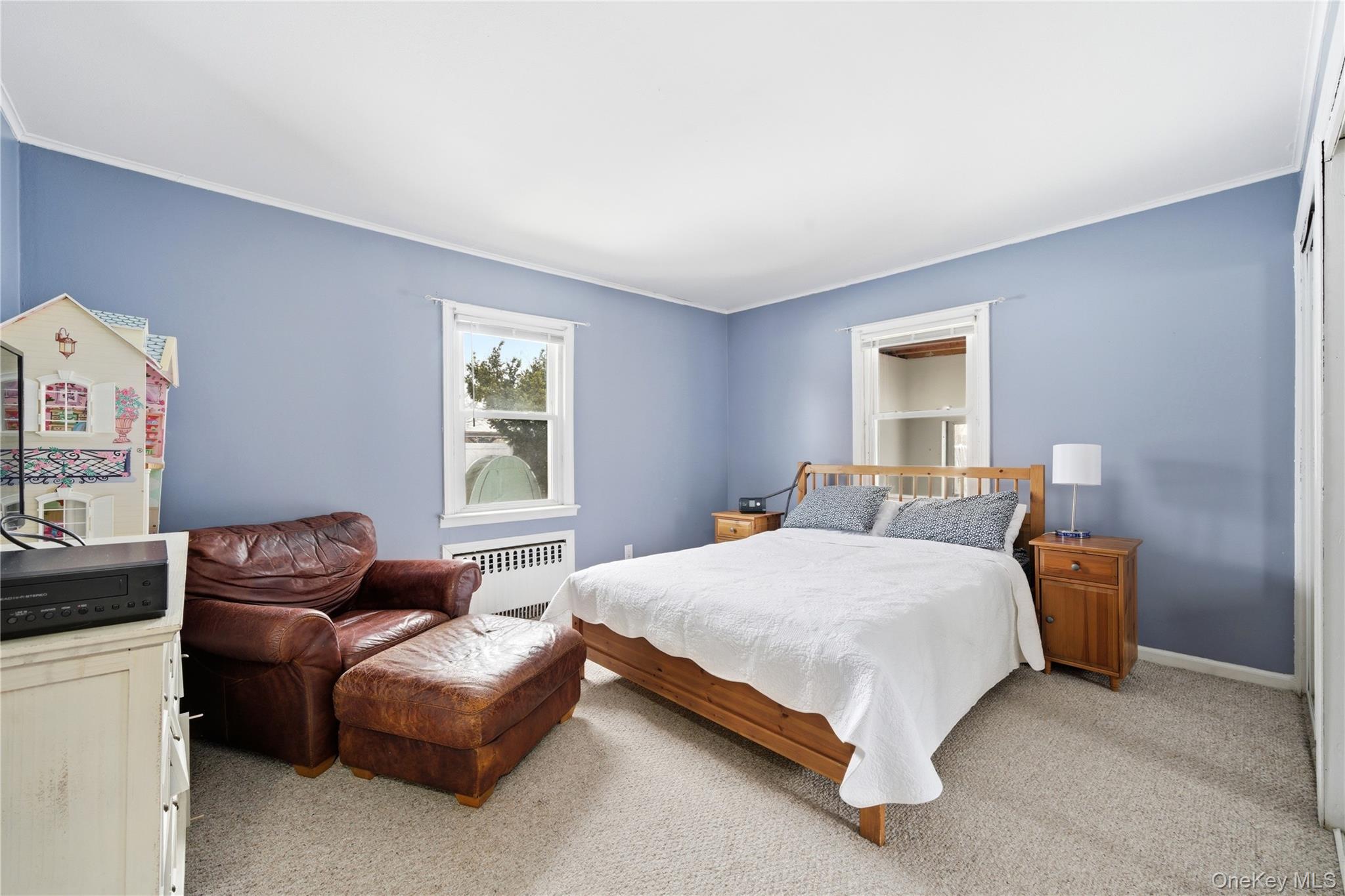 1217 Ellis Street, Holbrook, NY 11741