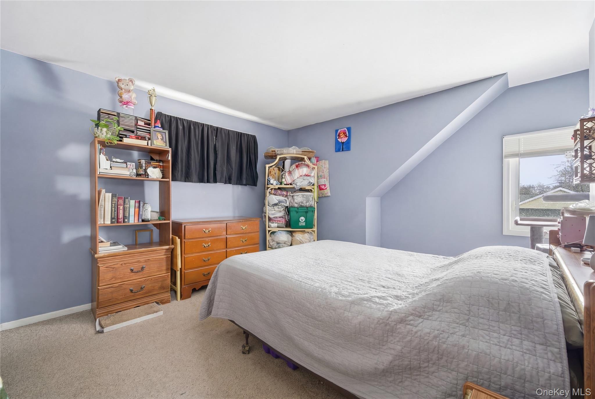 1217 Ellis Street, Holbrook, NY 11741