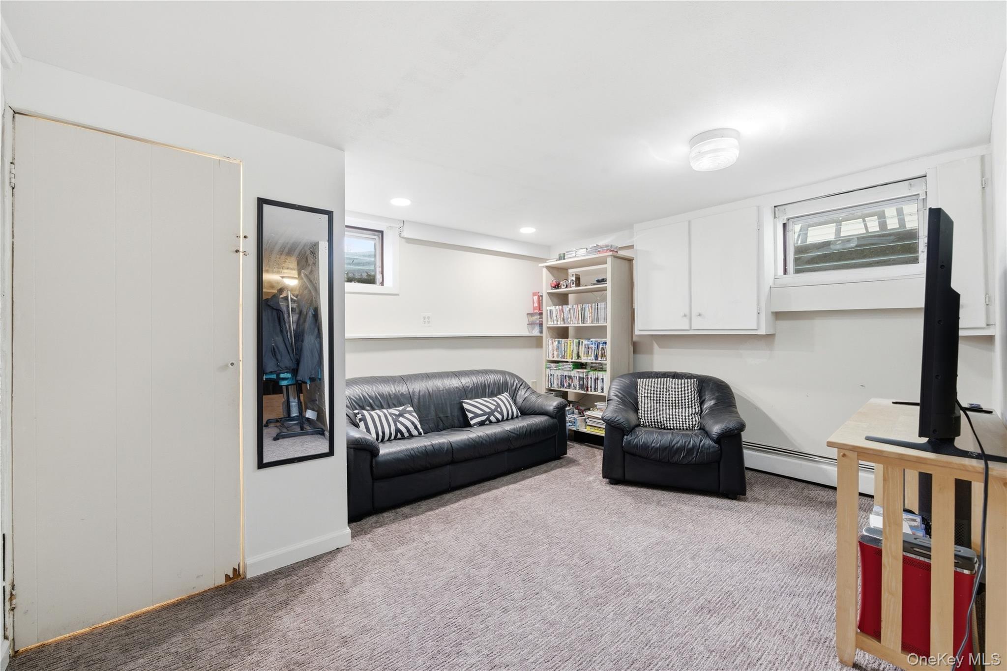 1217 Ellis Street, Holbrook, NY 11741