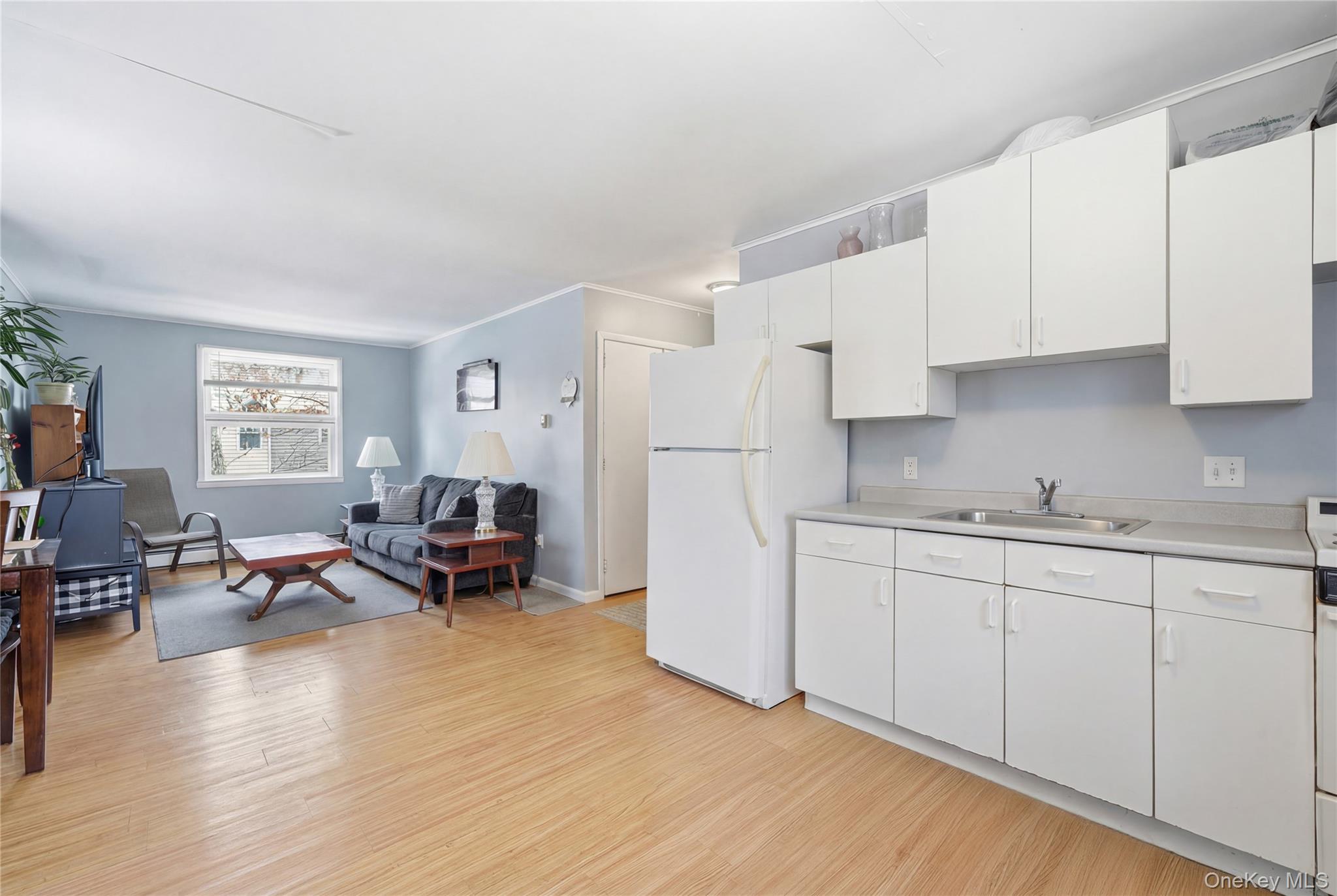 1217 Ellis Street, Holbrook, NY 11741