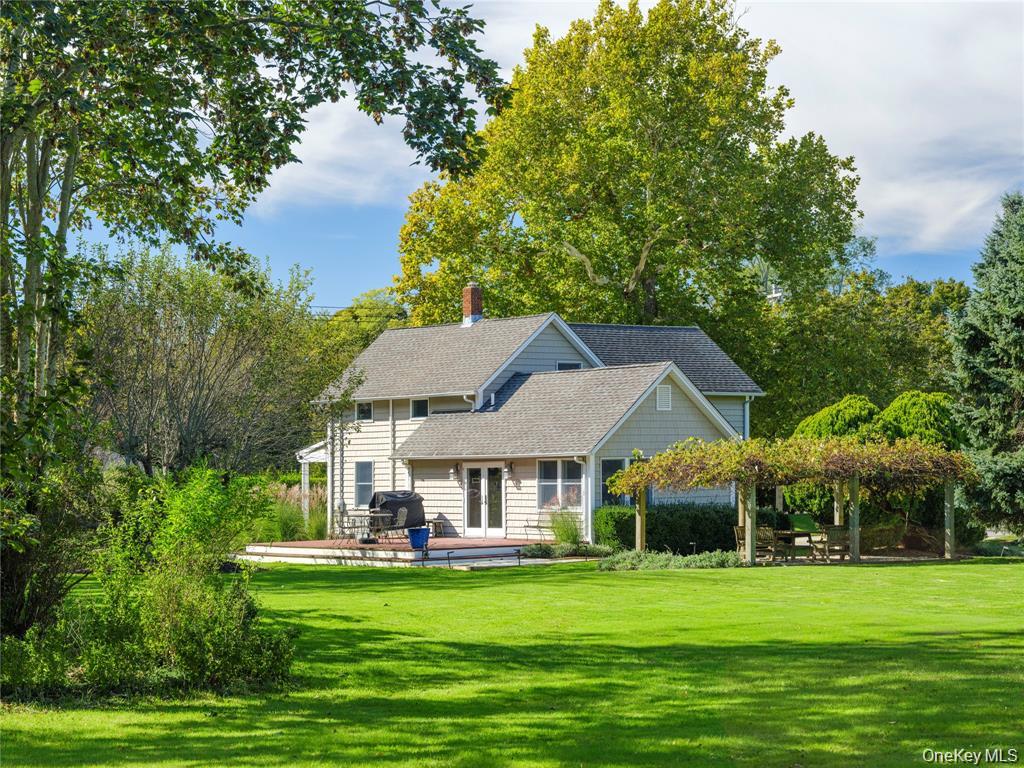 3275 Skunk Lane, Cutchogue, NY 11935