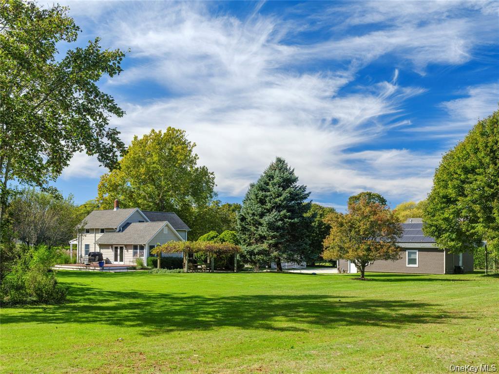 3275 Skunk Lane, Cutchogue, NY 11935