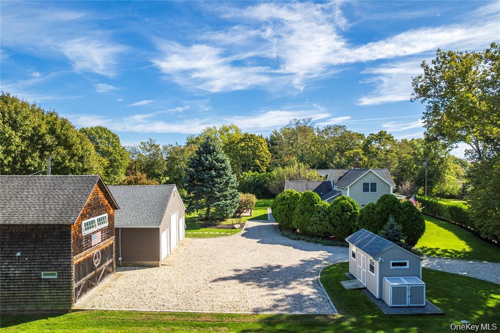 3275 Skunk Lane, Cutchogue, NY 11935