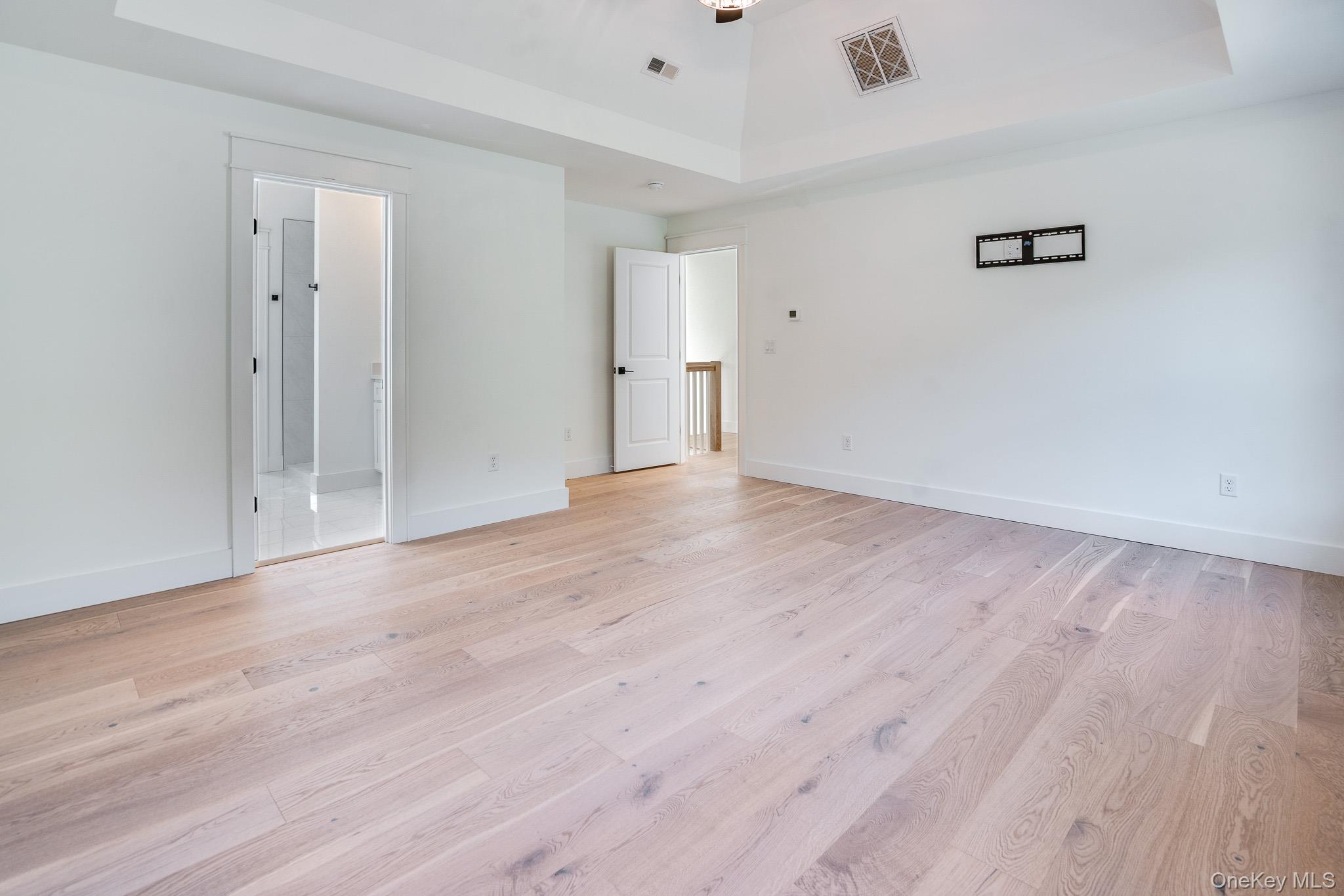 989 Freedom road, Pleasant Valley, NY 12569