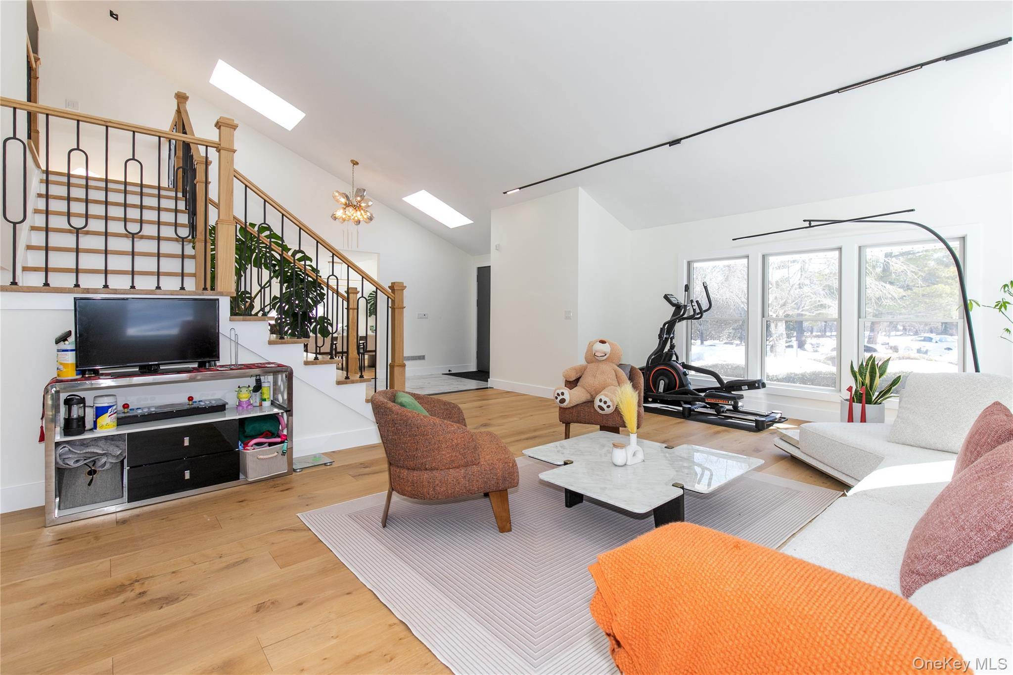 45 Carriage Court, Muttontown, NY 11791