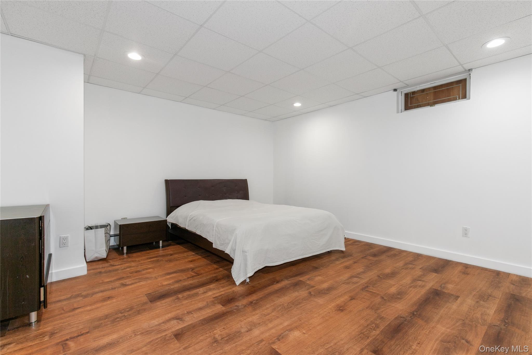 45 Carriage Court, Muttontown, NY 11791