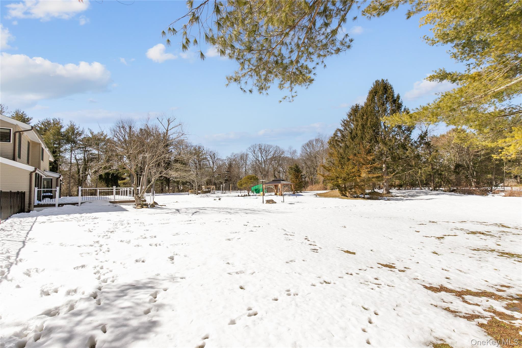 45 Carriage Court, Muttontown, NY 11791