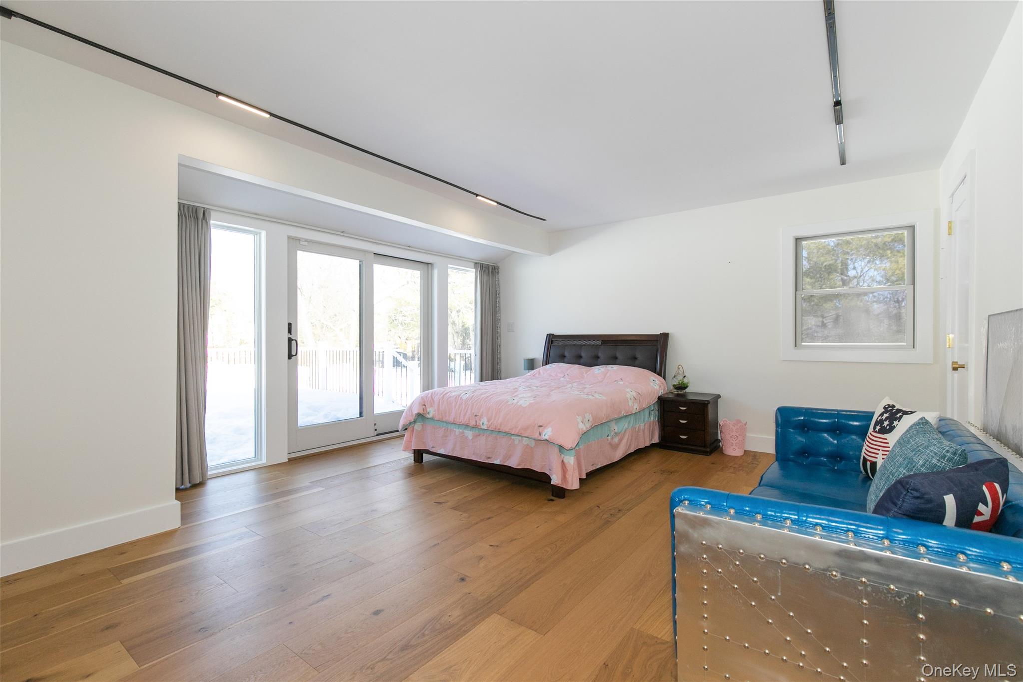 45 Carriage Court, Muttontown, NY 11791