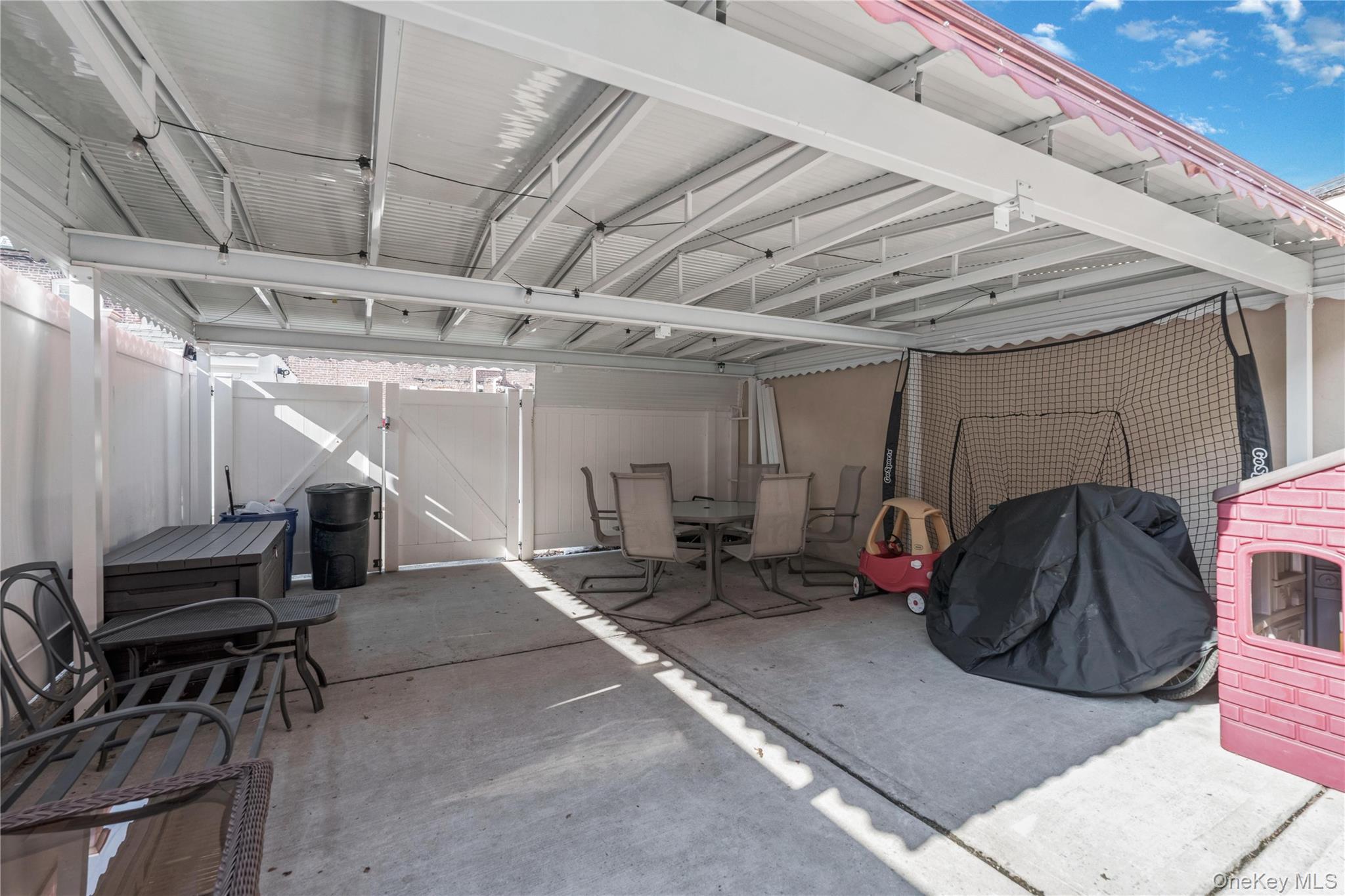 64-72 84th Place, Middle Village, NY 11379