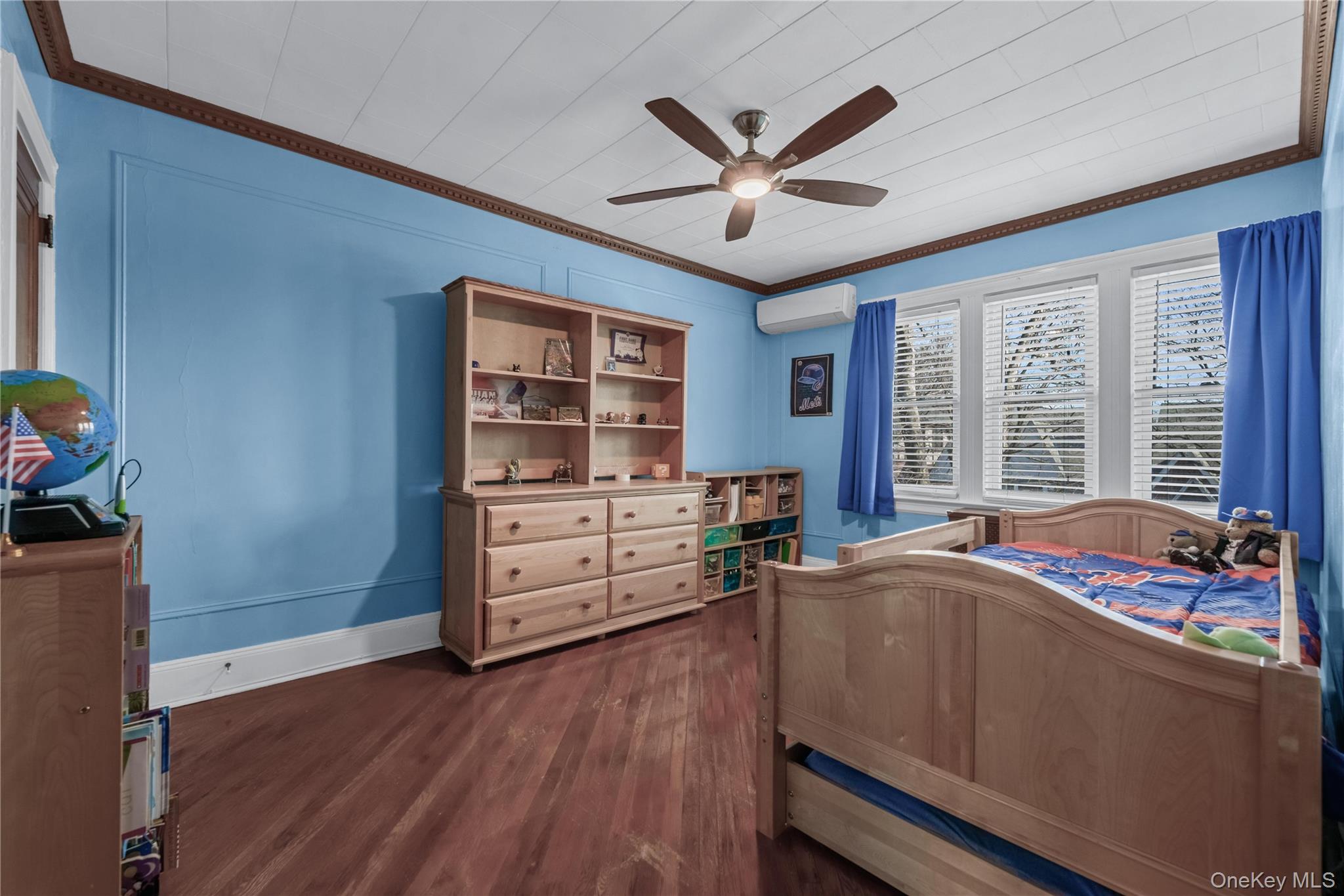 64-72 84th Place, Middle Village, NY 11379