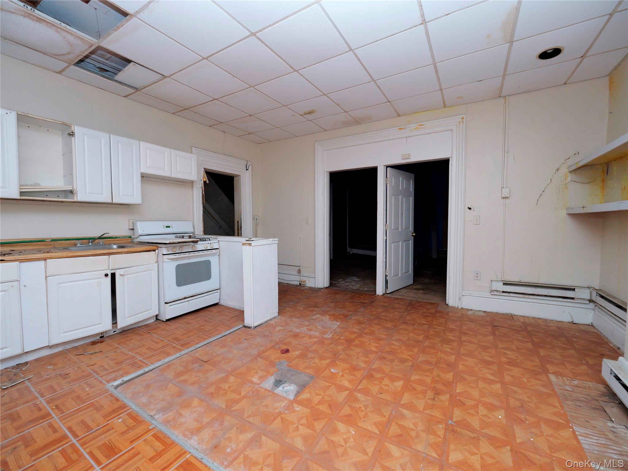 170 Chambers Street, Newburgh, NY 12550