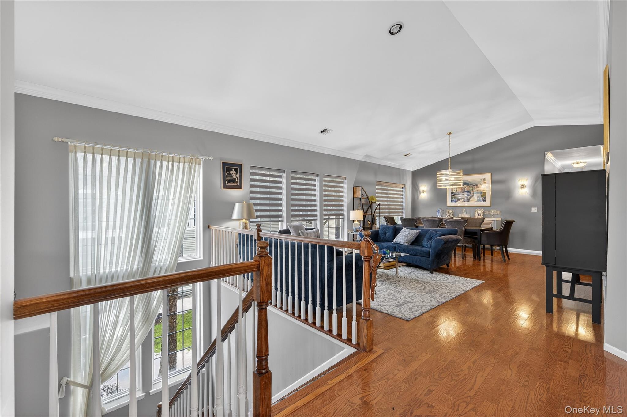 66 Sagamore Drive, Plainview, NY 11803