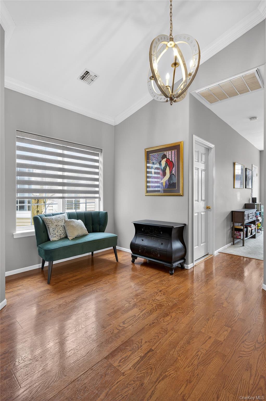 66 Sagamore Drive, Plainview, NY 11803