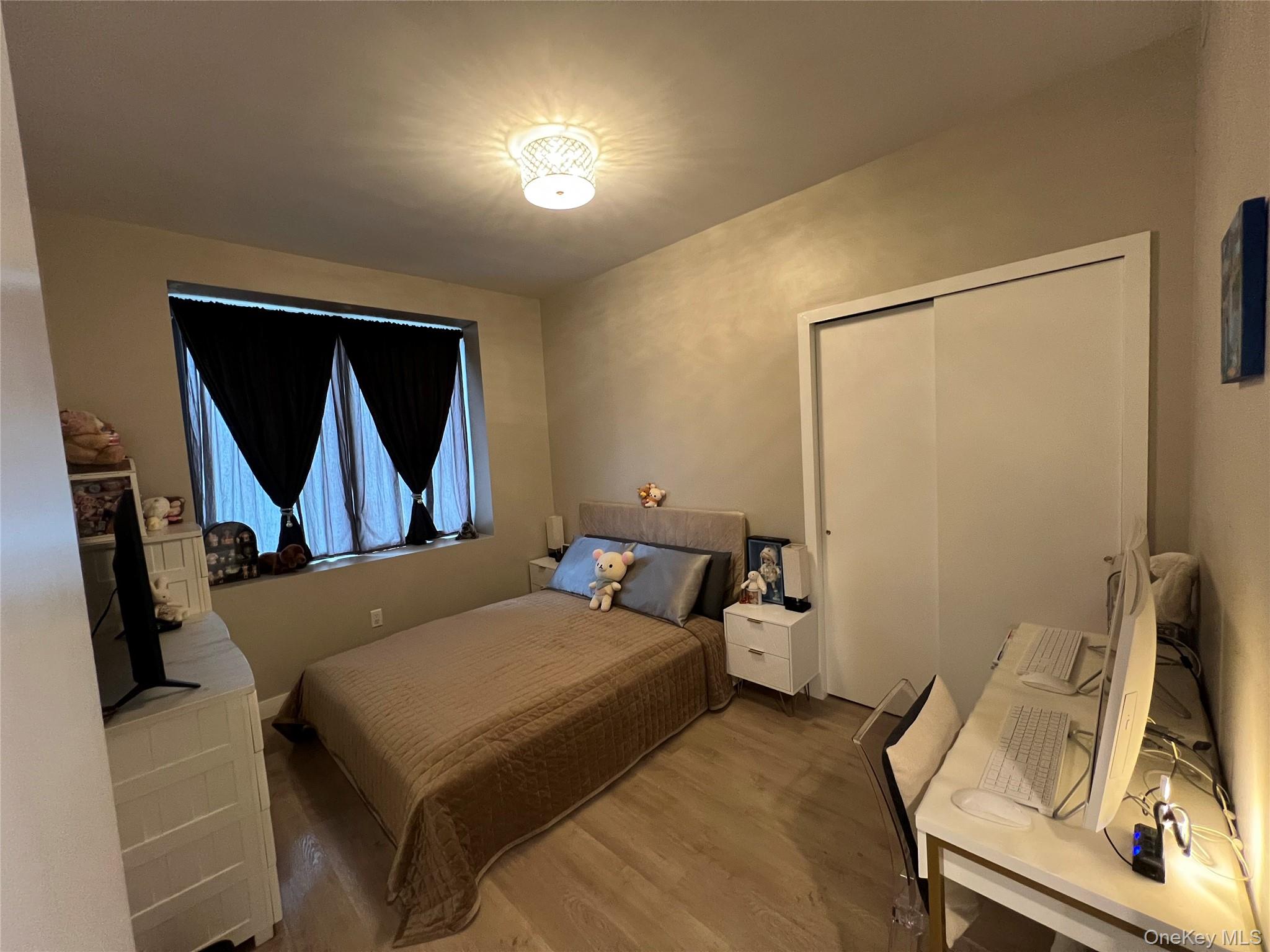 42-18 147th Street # 2i, Flushing, NY 11355