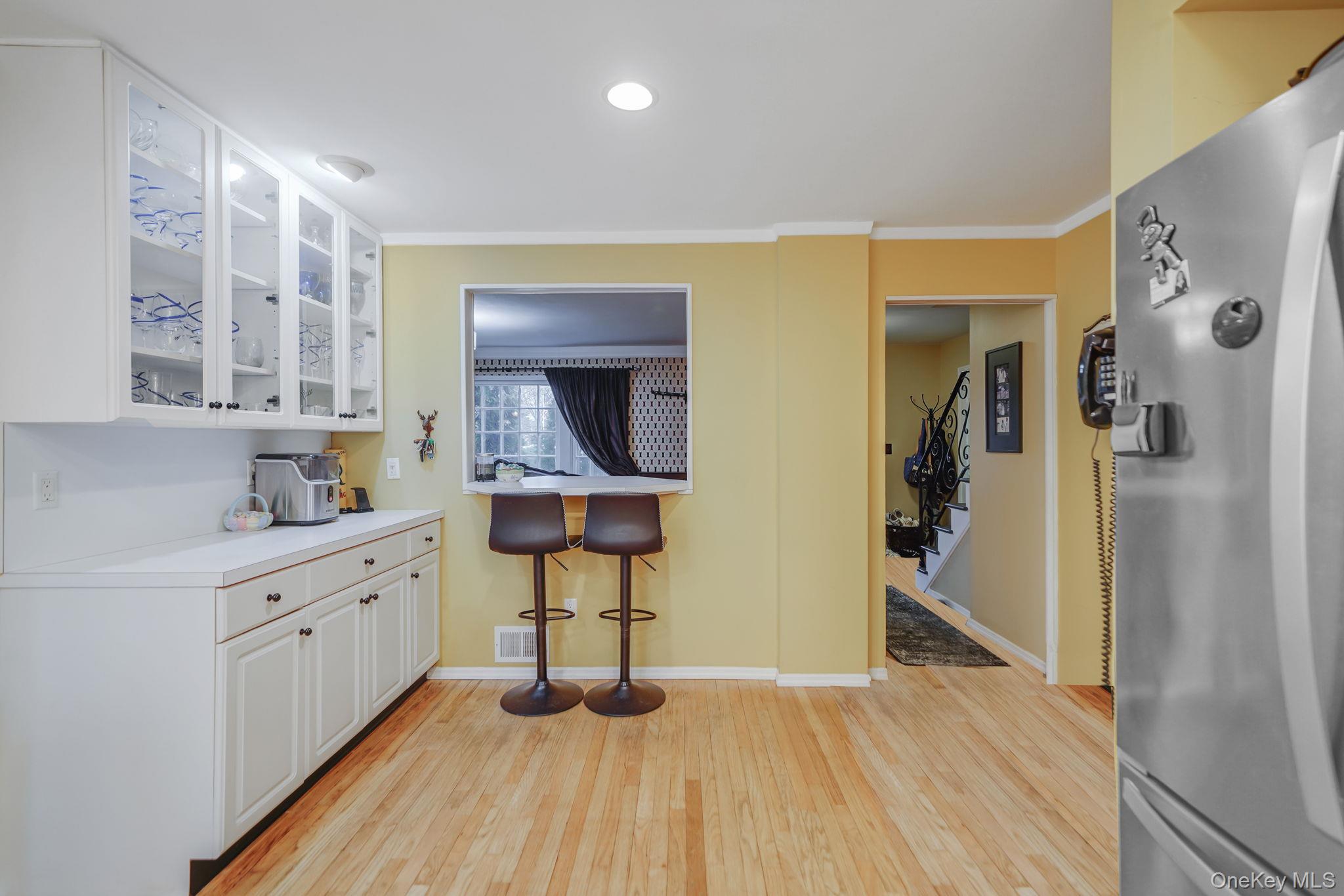 18 Enfield Lane, Kings Park, NY 11754