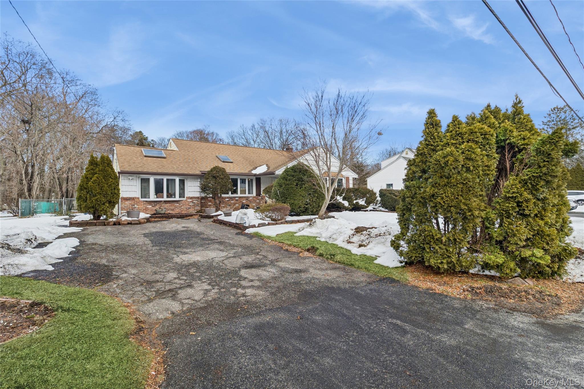 15 Walnut Street, Centereach, NY 11720