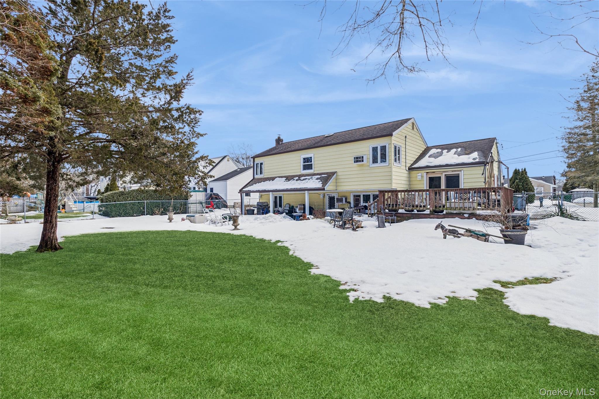 15 Walnut Street, Centereach, NY 11720