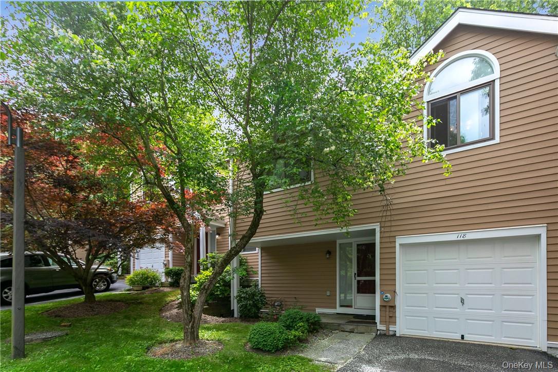 118 Stone Bridge Square # 118, Chappaqua, NY 10514