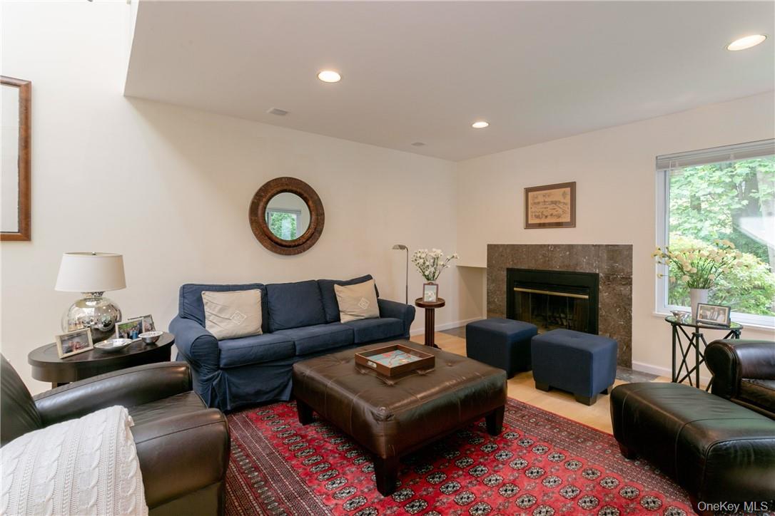 118 Stone Bridge Square # 118, Chappaqua, NY 10514