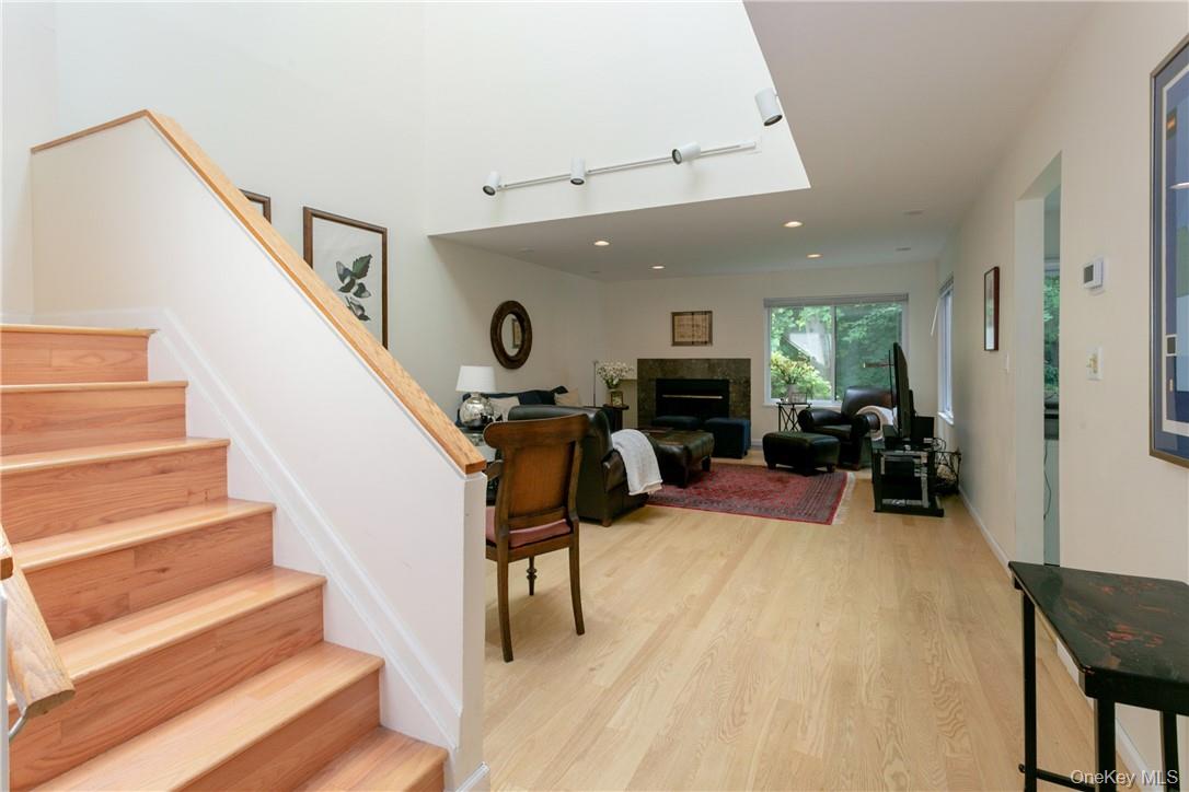 118 Stone Bridge Square # 118, Chappaqua, NY 10514