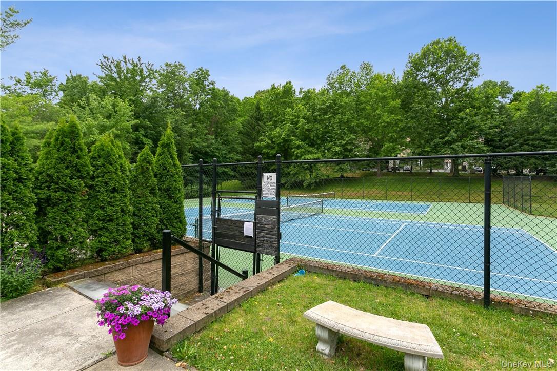 118 Stone Bridge Square # 118, Chappaqua, NY 10514