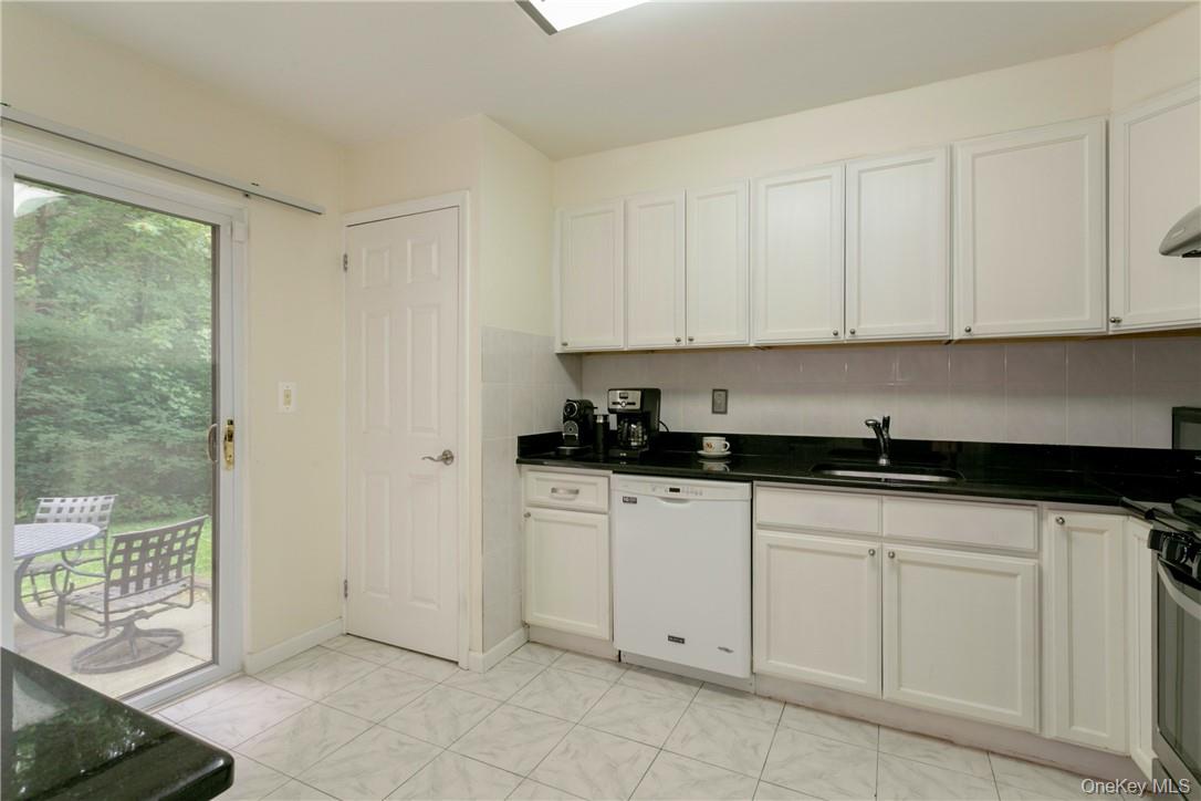 118 Stone Bridge Square # 118, Chappaqua, NY 10514