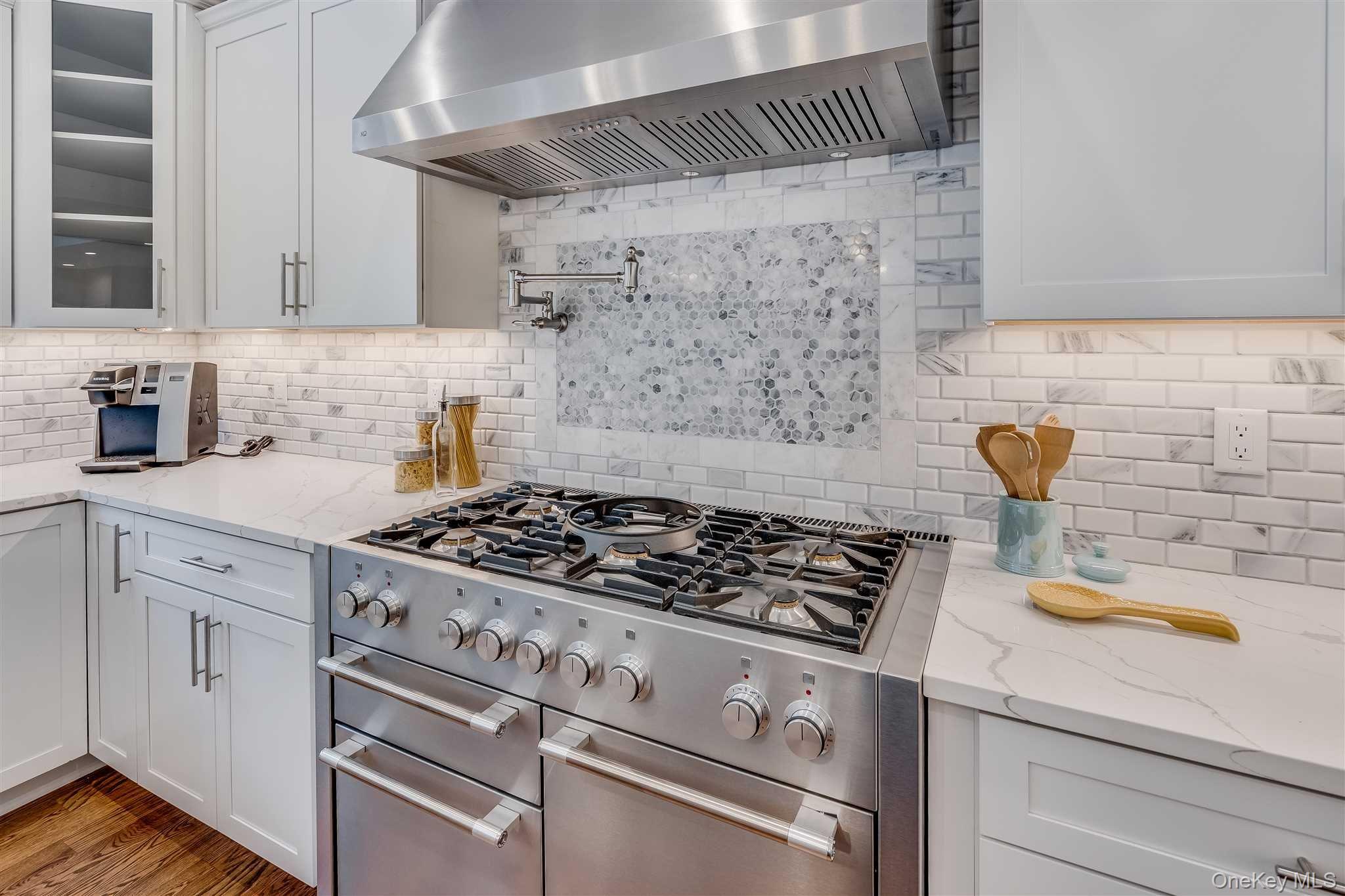 991 Freedom Road, Pleasant Valley, NY 12569