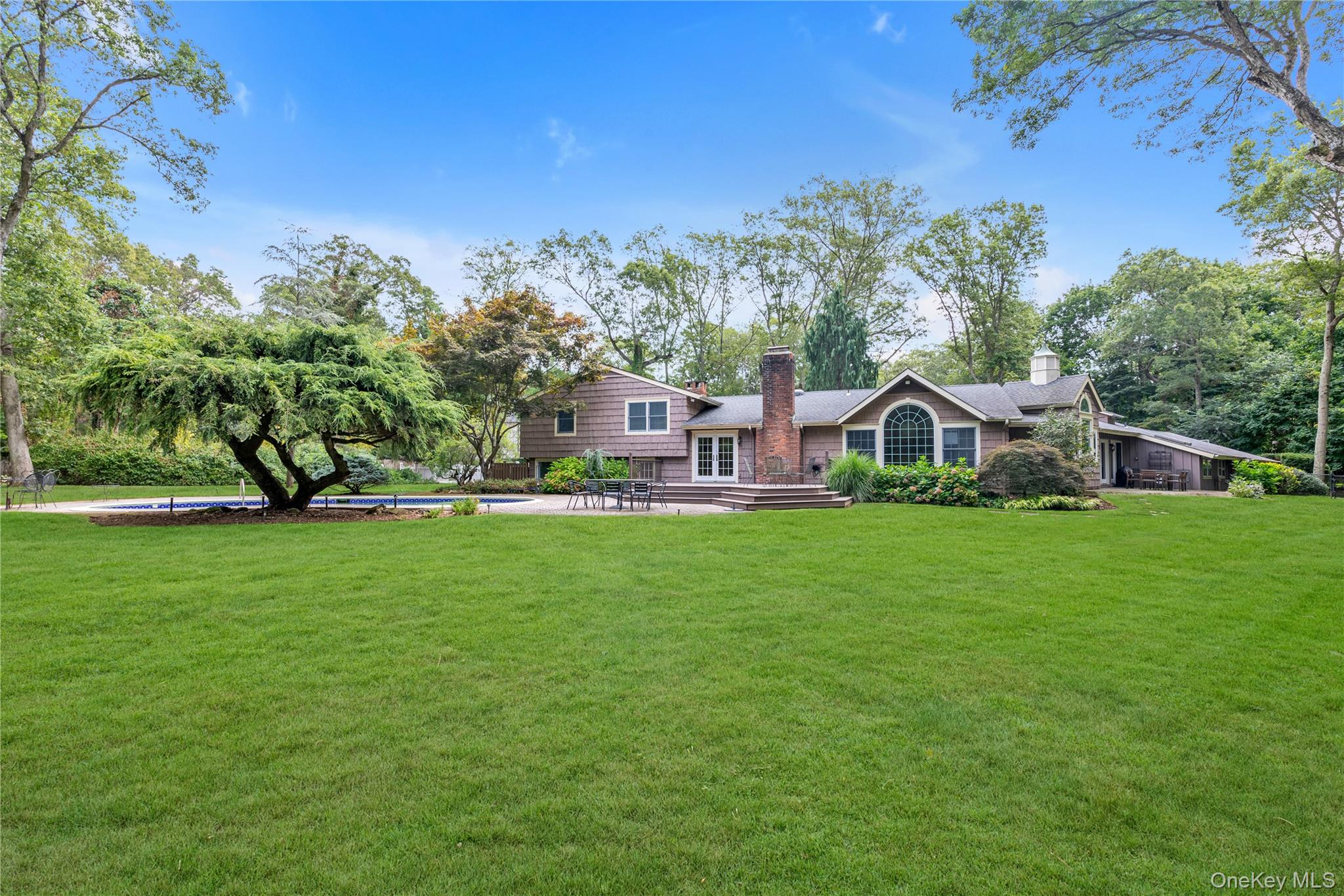 11 Quaker Ridge Drive, Brookville, NY 11545