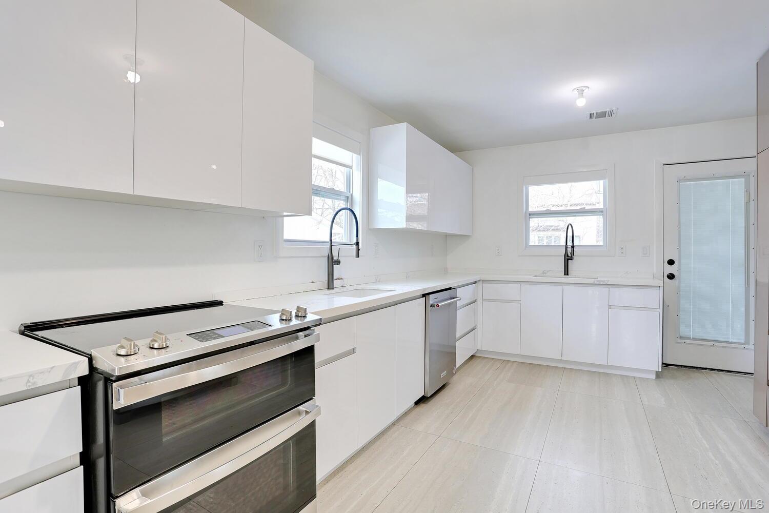 3 Stonehouse Drive, Spring Valley, NY 10977