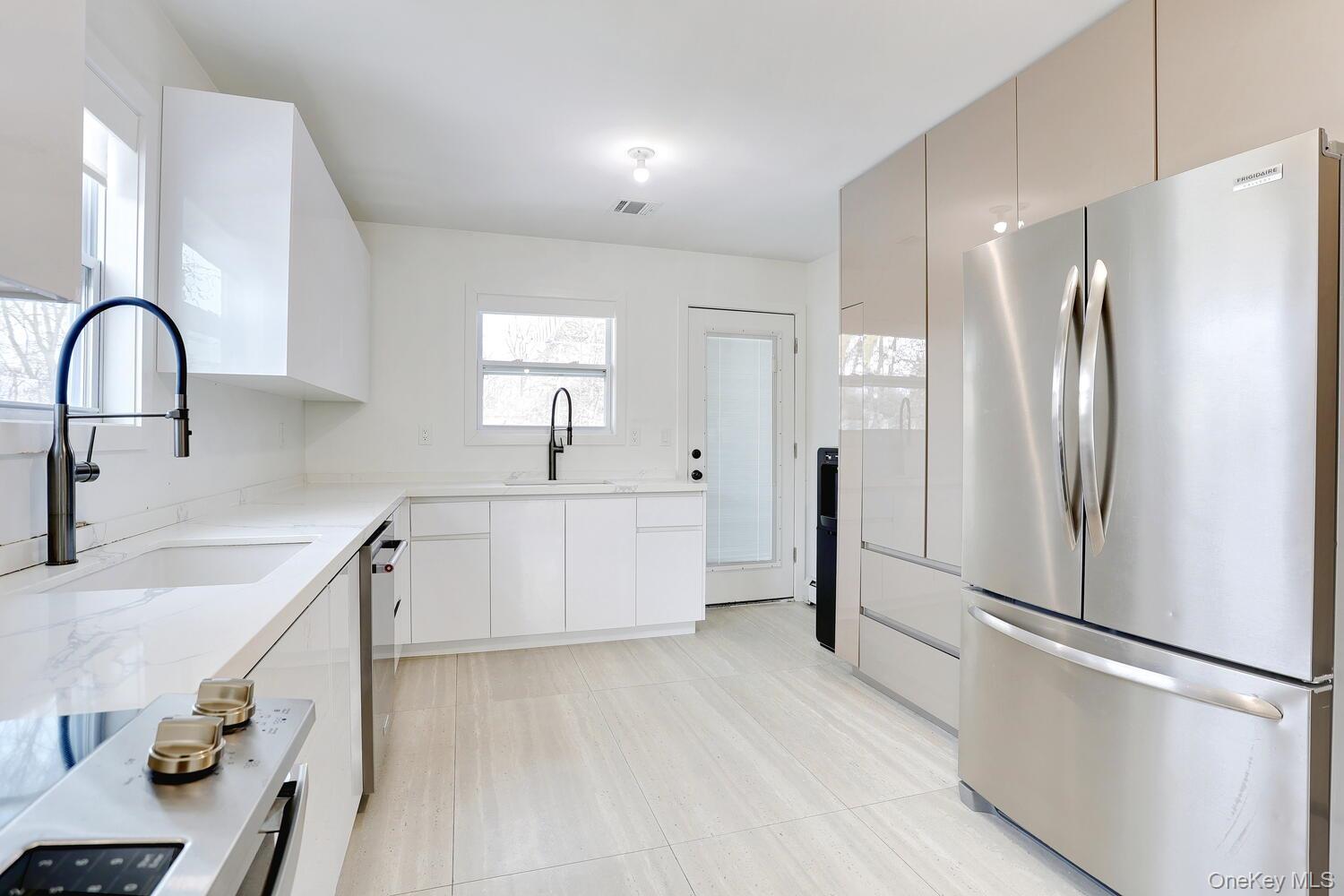 3 Stonehouse Drive, Spring Valley, NY 10977