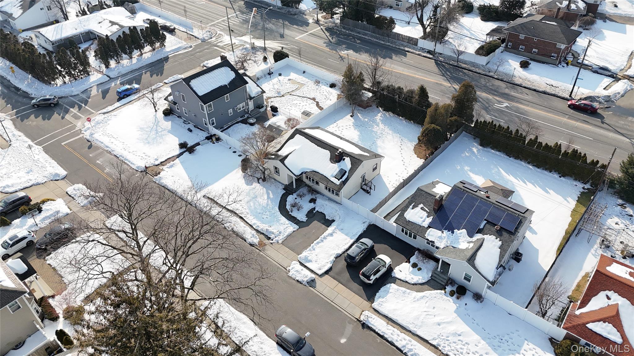 24 Elderberry Road, Syosset, NY 11791