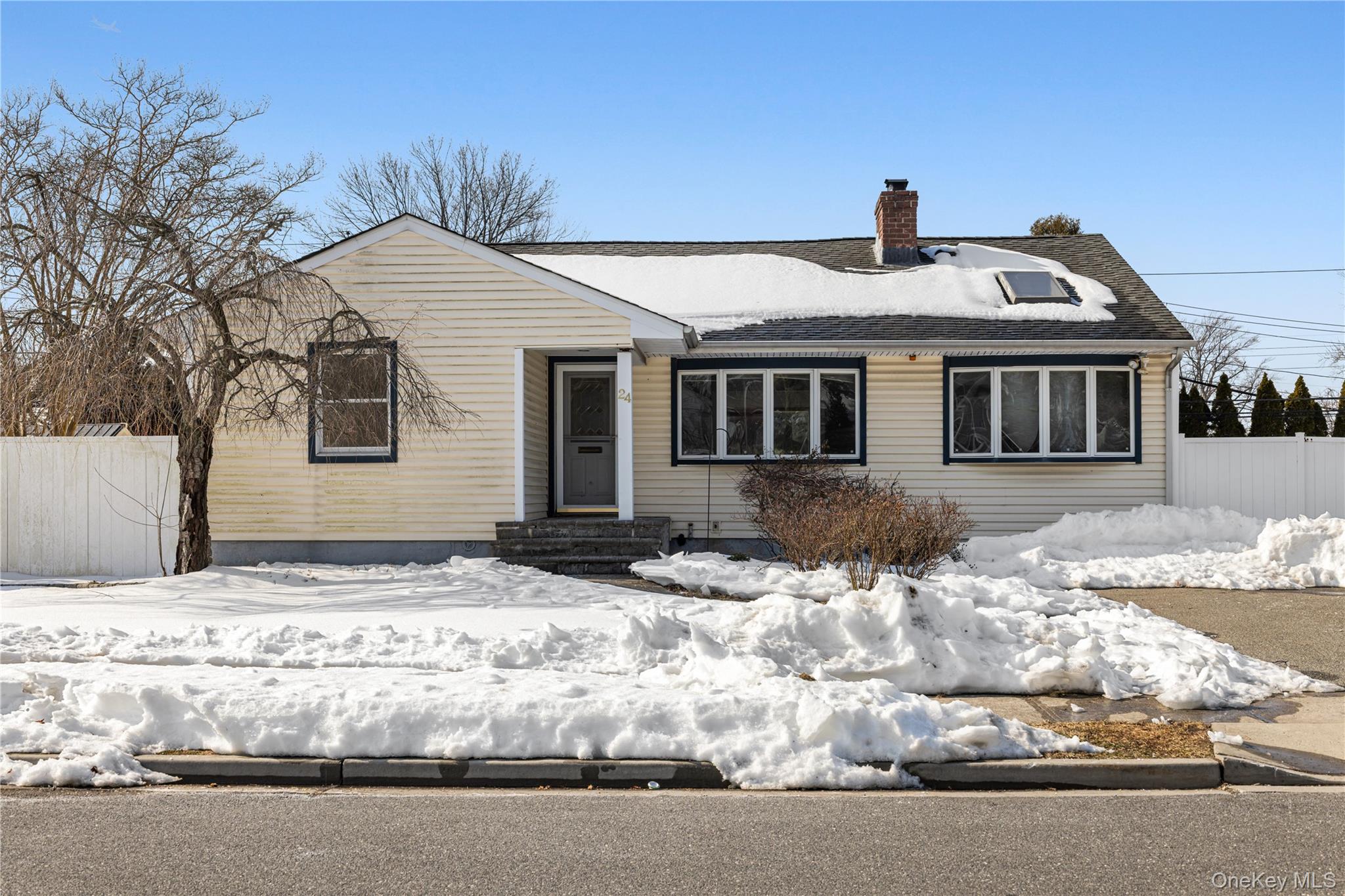 24 Elderberry Road, Syosset, NY 11791