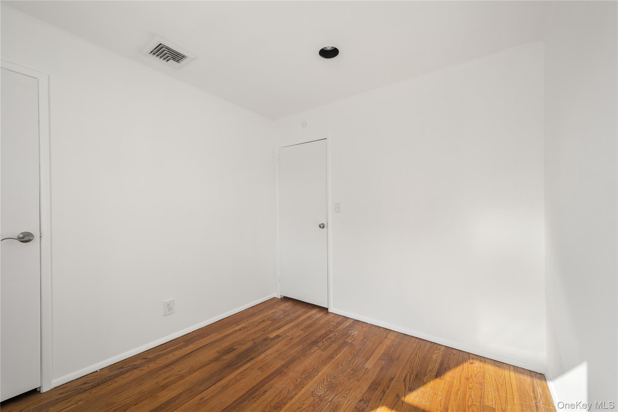 24 Elderberry Road, Syosset, NY 11791