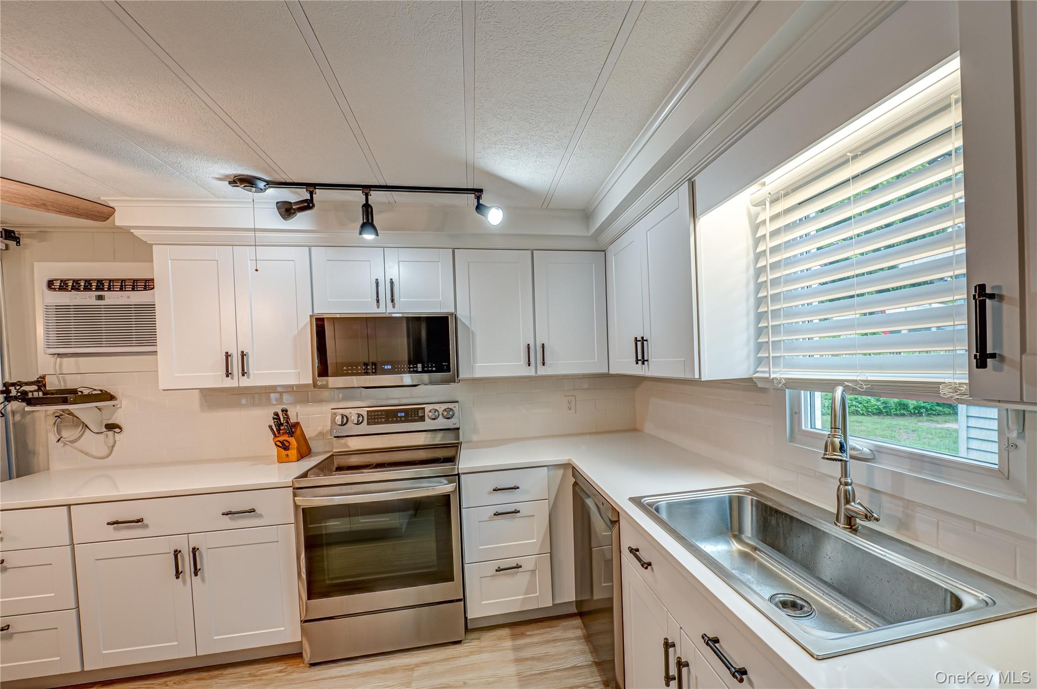 21 Limetree Drive, Manorville, NY 11949