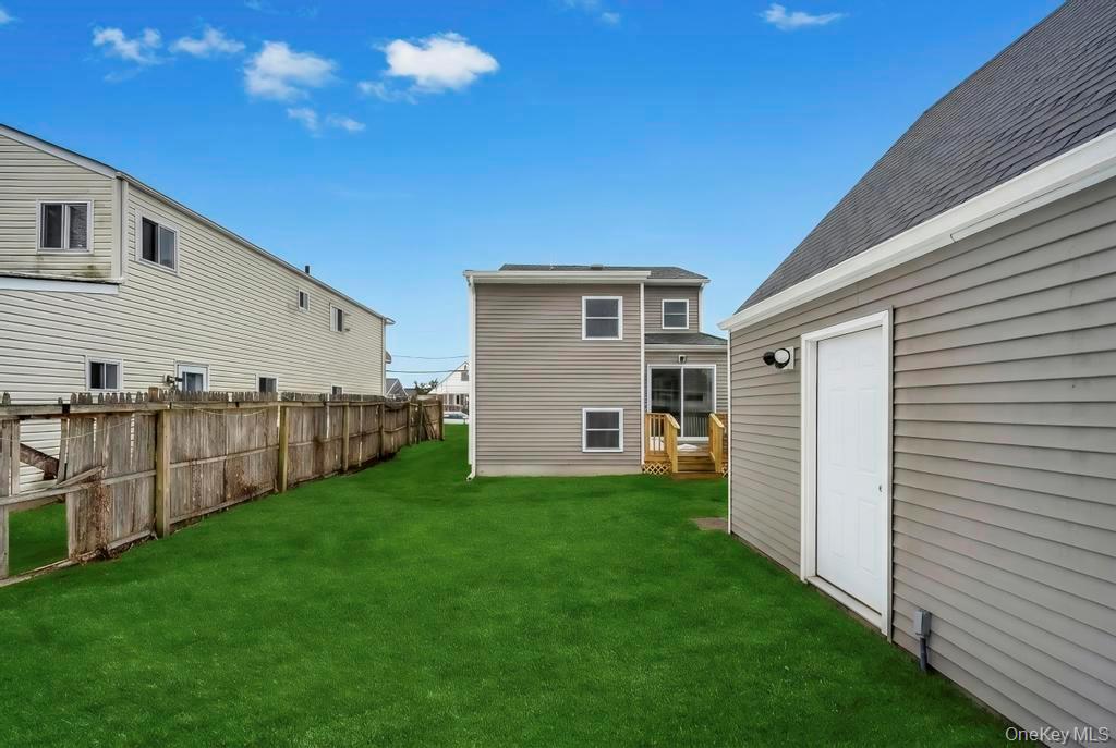 52 Halycon Road, Lindenhurst, NY 11757