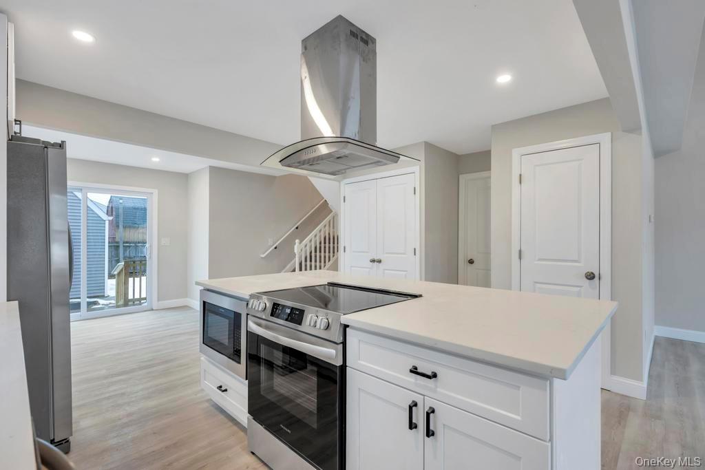 52 Halycon Road, Lindenhurst, NY 11757