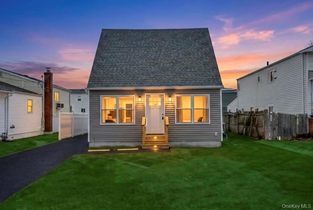 52 Halycon Road, Lindenhurst, NY 11757